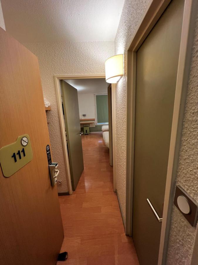Ibis Budget Marseille Est Porte D'Aubagne Экстерьер фото