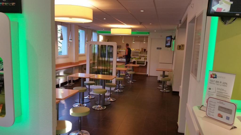 Ibis Budget Marseille Est Porte D'Aubagne Экстерьер фото